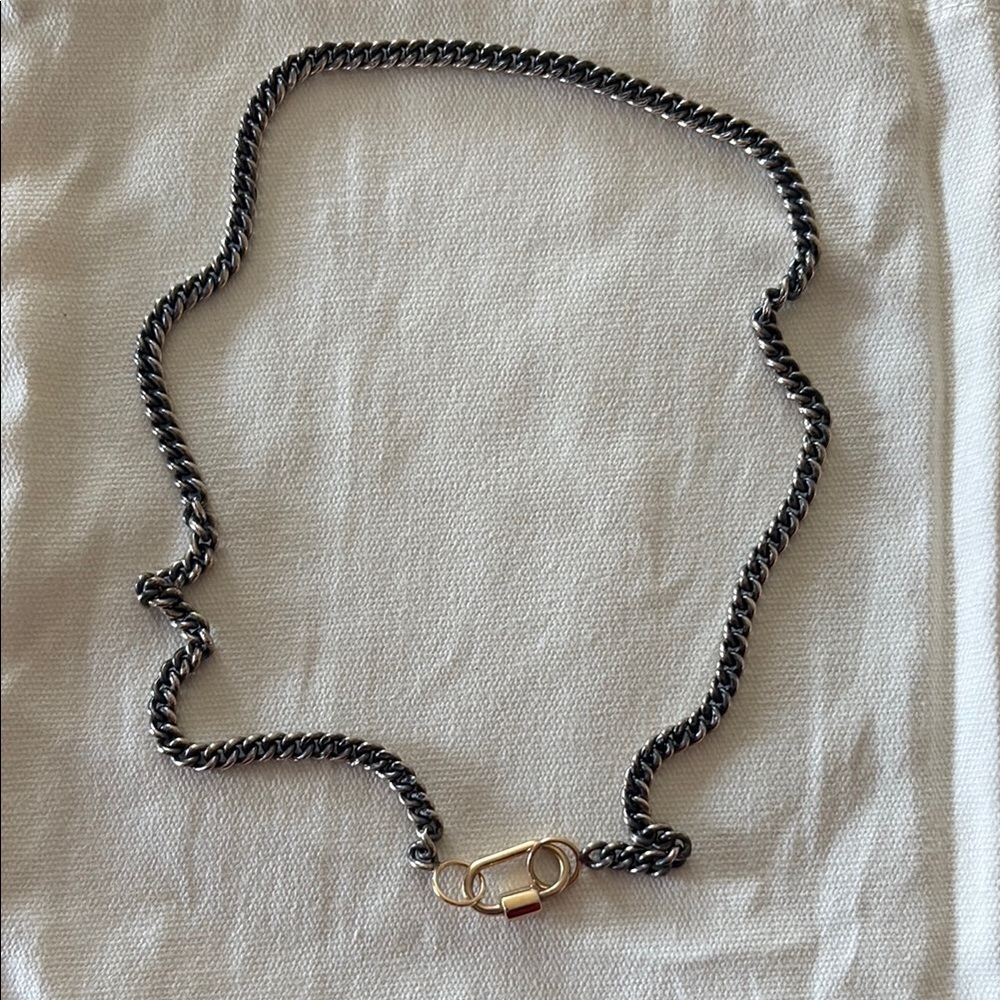 16” black oxidized curb chain 9k carabiner